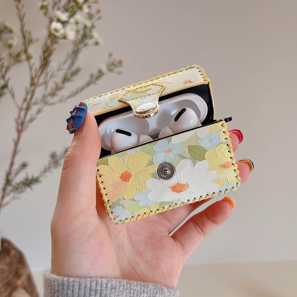 Vintage Flowers AirPods Case - Airpod Case from Dear Cece - Just £8.99! Shop now at Dear Cece