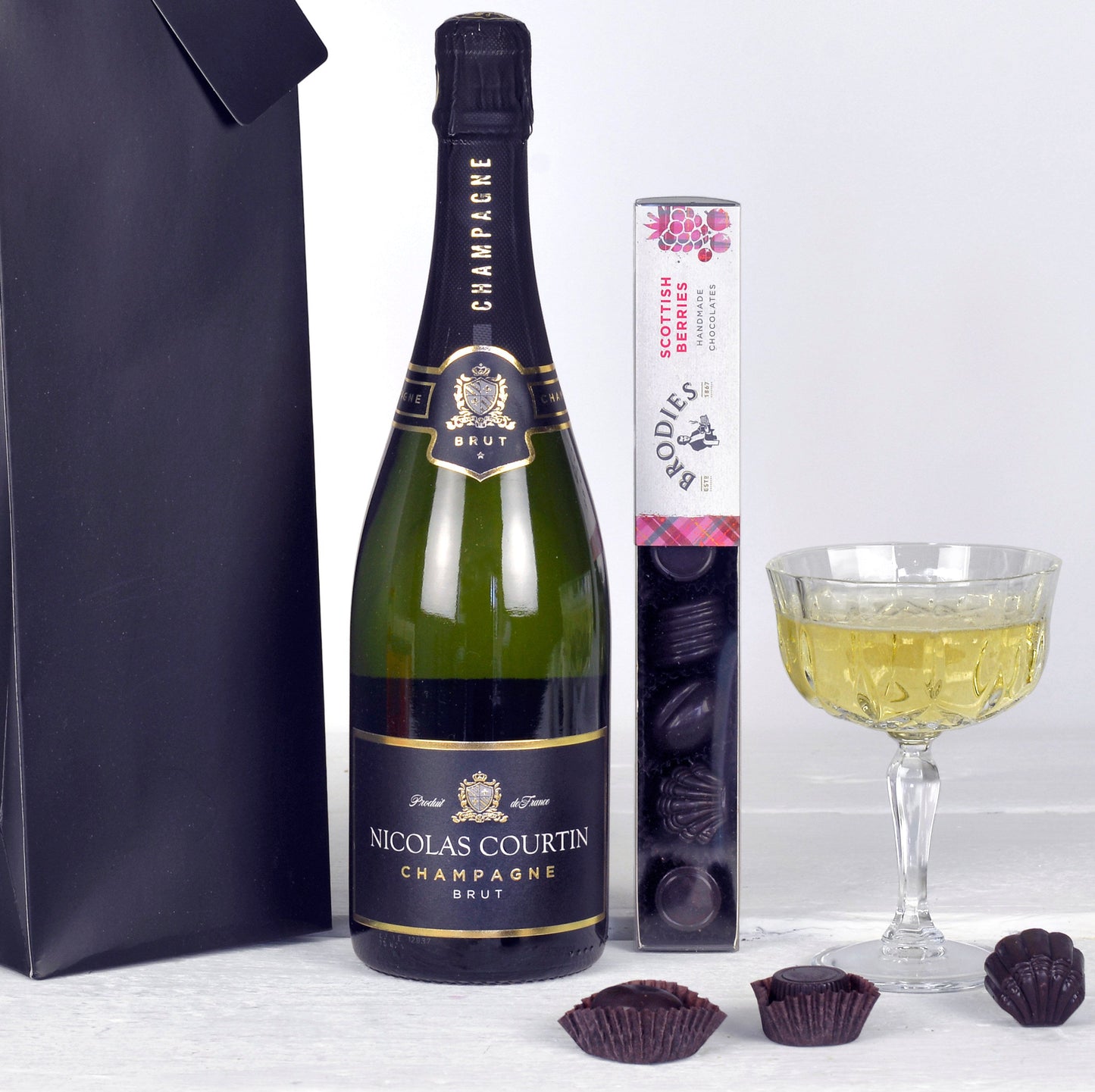 Highland Fayre Champagne and Chocolates Hamper