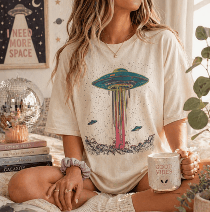 Trippy 90s Psychedelic UFO T-Shirt