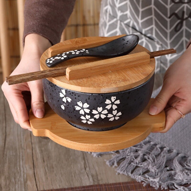 Traditional Japanese Handpainted Ramen Bowl Set